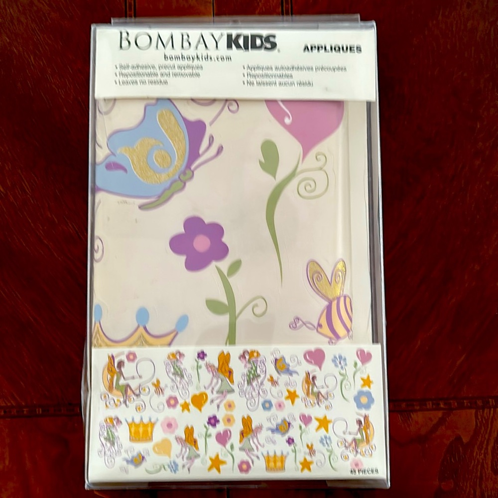 Self adhesive wall appliques